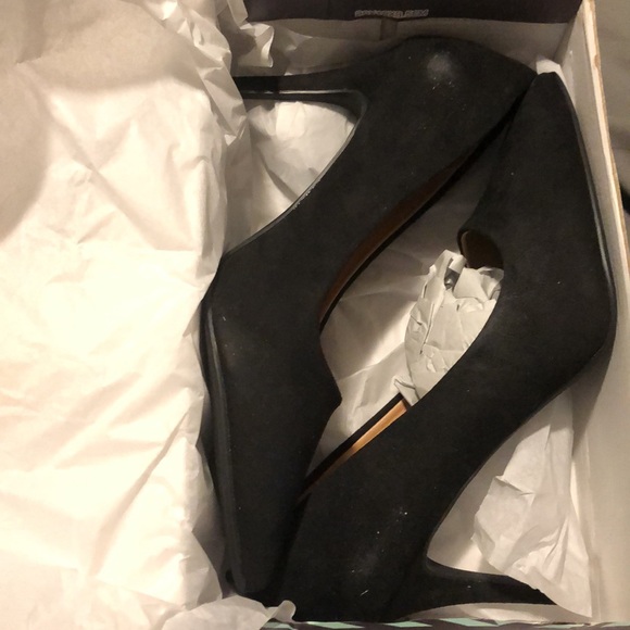 Black suede shoes size 11 - Picture 4 of 9